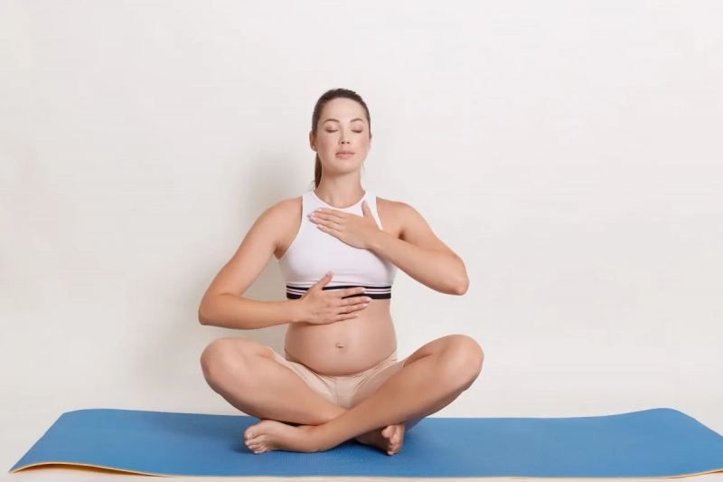 Дыхательные практики во время беременности и родов
