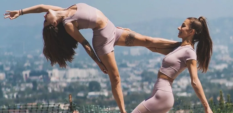 Йога-гороскоп: асаны по знаку Зодиака