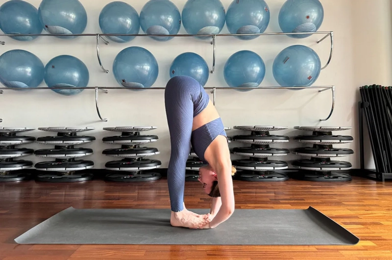 Йога для красивой спины к лету