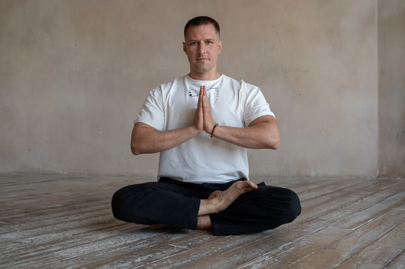 Йога и психотерапия: что выбрать, когда хочется разобраться в себе?