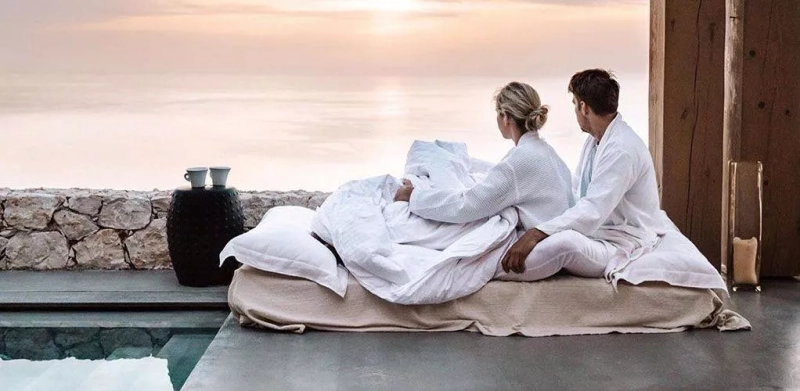 А может, это любовь?