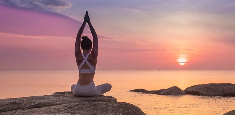 Особенности практики йоги при ПМС